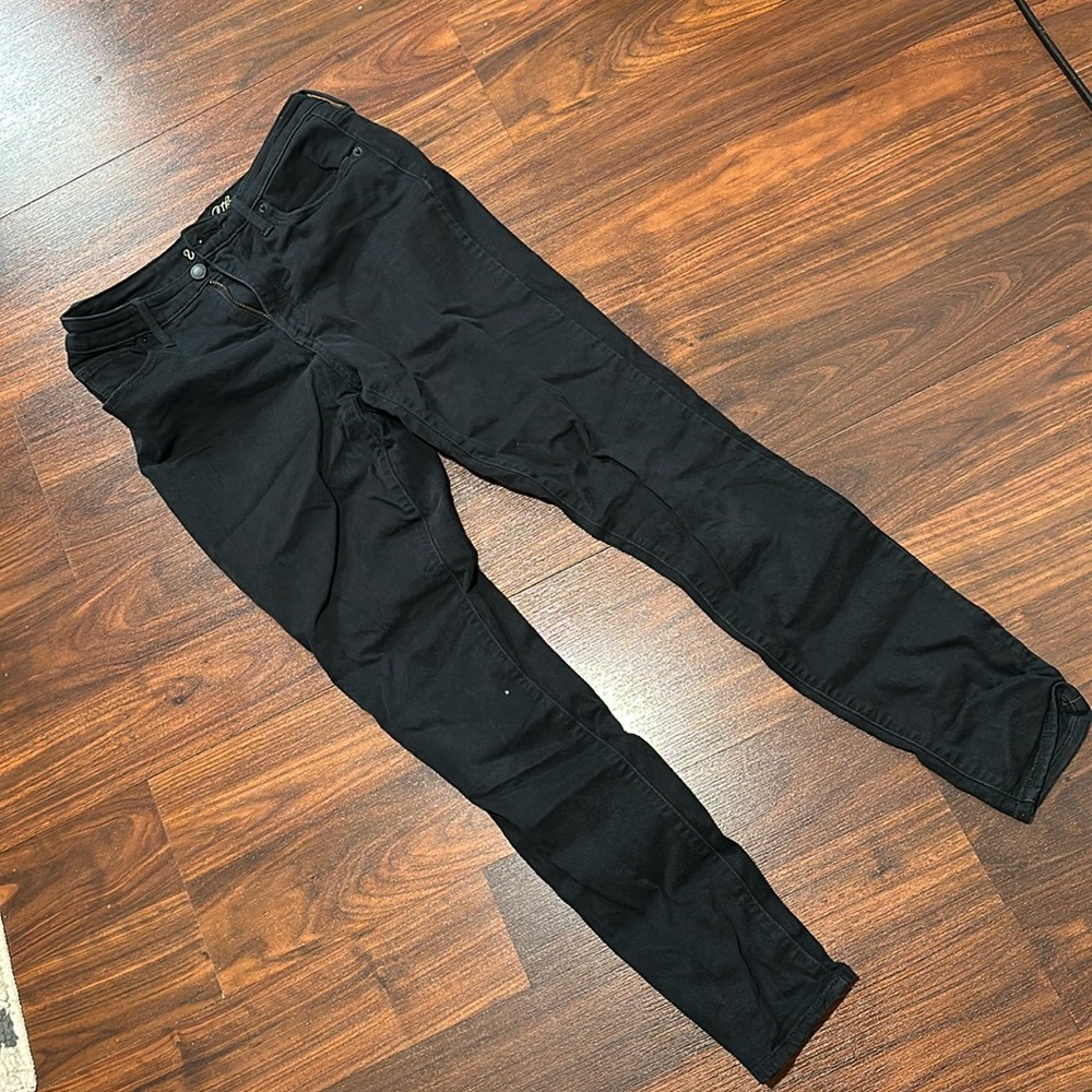 High rise skinny jeans! Black & stretchy!